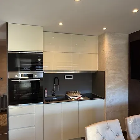 Konaci Centar 公寓